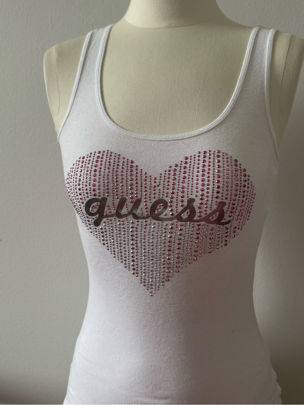 GUESS White Tank with Pink Rhinestone Heart Logo - Picture 3 of 5